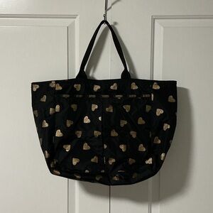 LeSportsac nylon tote bag w/Black and Gold Heart print